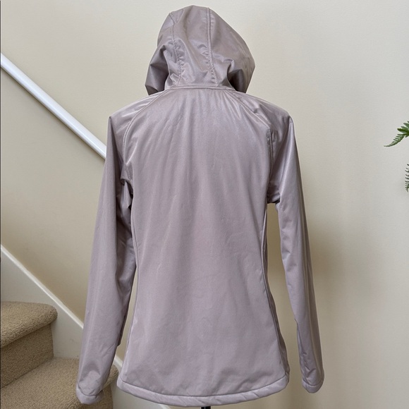 Spyder Women's Hooded Jacket in light mauve color. Size M. Soft faux fur inside. - Picture 10 of 16